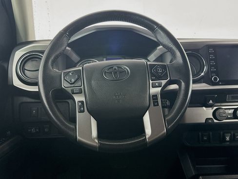 Used 2021 Toyota Tacoma SR5 image 17