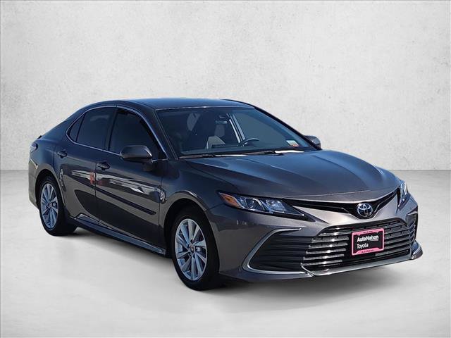 Used 2024 Toyota Camry LE FWD image 3