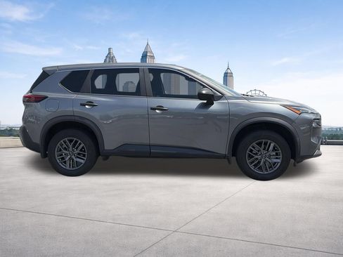 Used 2023 Nissan Rogue S AWD/4WD image 6