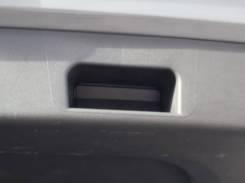 Used 2020 Chevrolet Traverse LT w/ Driver Confidence II Package image 24