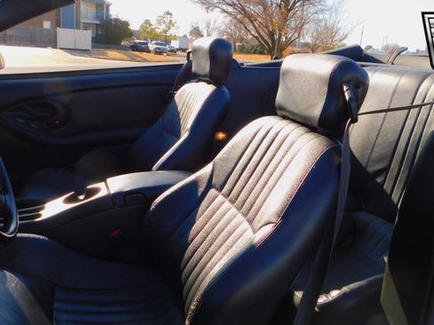 Used 2002 Pontiac Firebird Convertible image 19