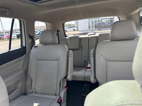 Used 2022 Volkswagen Atlas SE FWD image 7