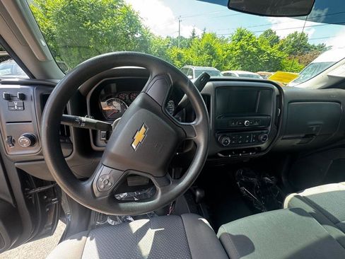 Used 2018 Chevrolet Silverado 2500 W/T w/ WT Convenience Package AWD/4WD image 15