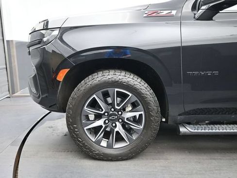Used 2021 Chevrolet Tahoe Z71 w/ Luxury Package AWD/4WD image 9