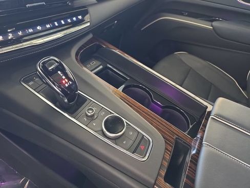 Certified 2023 Cadillac Escalade Premium Luxury AWD/4WD image 25