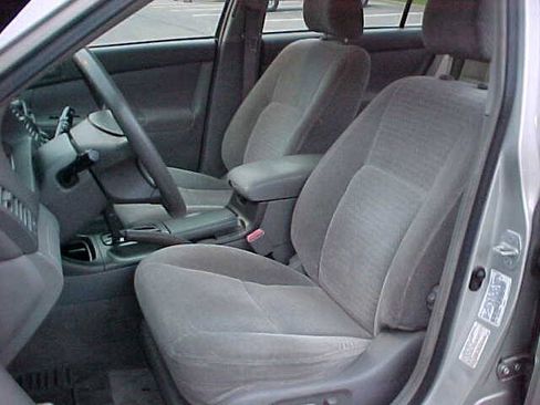 Used 2002 Toyota Camry LE w/ Pkg 2 FWD image 16