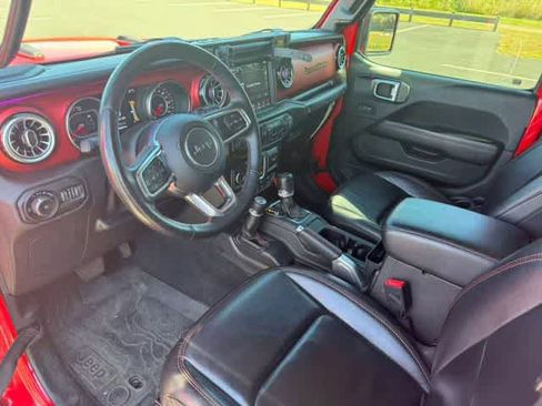 Used 2018 Jeep Wrangler Rubicon image 12