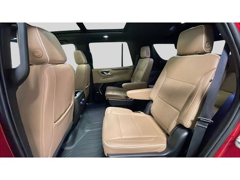 Used 2023 Chevrolet Tahoe Premier AWD/4WD image 16