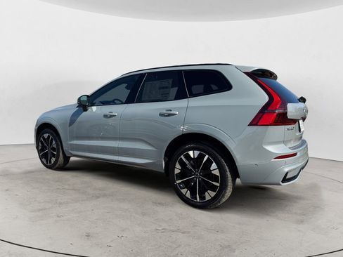 New 2026 Volvo XC60 B5 Plus w/ Protection Package Premier AWD/4WD image 4