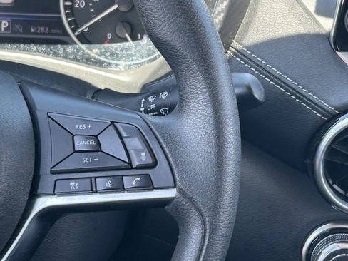 Used 2024 Nissan Sentra SV FWD image 23