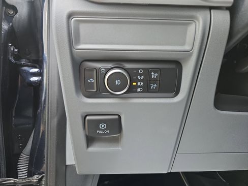 Used 2022 Ford F150 XLT image 19