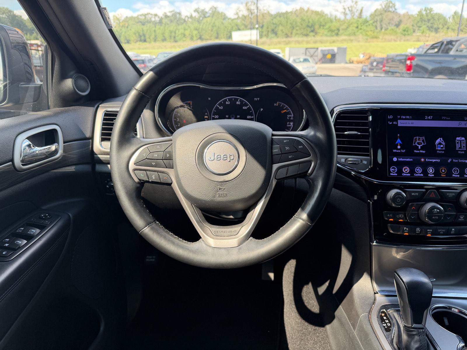 Used 2020 Jeep Grand Cherokee Altitude RWD image 8