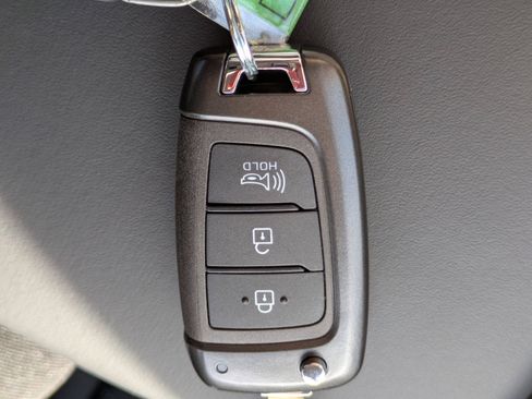 New 2026 Hyundai Venue SE FWD image 28