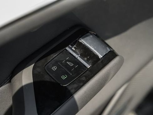 New 2026 Volvo EX90 Ultra AWD/4WD image 36