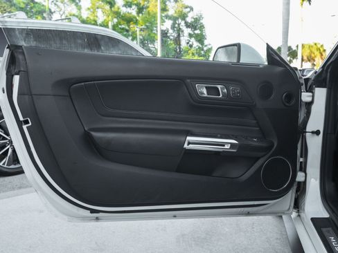 Used 2022 Ford Mustang GT Premium w/ Equipment Group 401A image 15