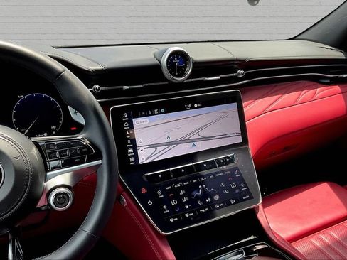 Used 2023 Maserati Grecale Modena AWD/4WD image 9