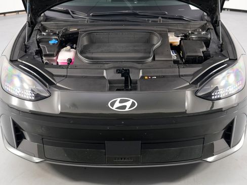 Used 2024 Hyundai Ioniq 6 Limited image 7