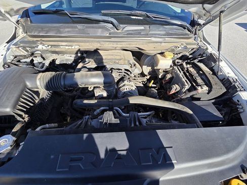 Used 2021 RAM 1500 Big Horn image 32