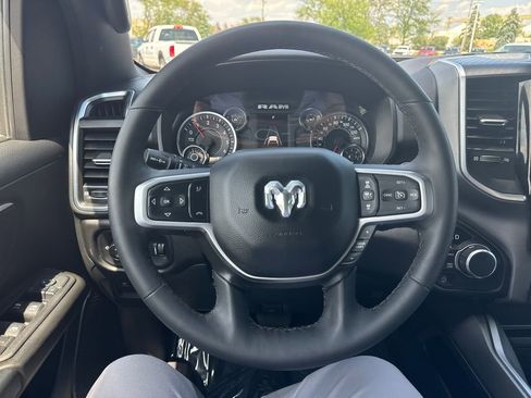 Used 2025 RAM 1500 Big Horn AWD/4WD image 15