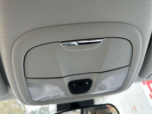 Used 2020 Jeep Cherokee Latitude Plus image 39