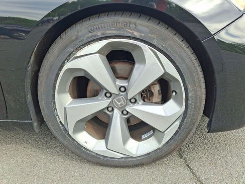 Used 2018 Honda Accord Touring image 28