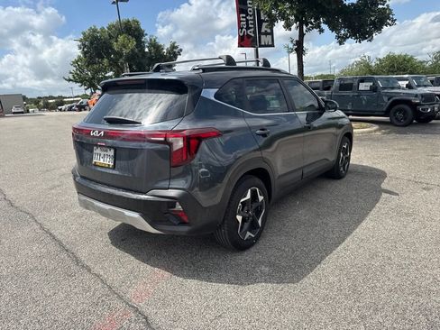 Used 2026 Kia Seltos EX FWD image 22