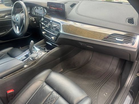 Used 2018 BMW 540i RWD image 24