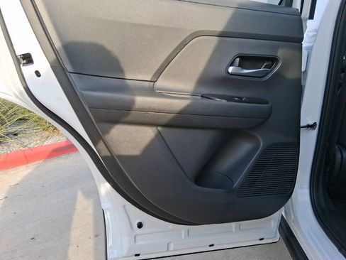 New 2026 Nissan Kicks SV image 23