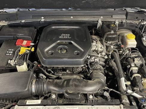 Used 2021 Jeep Wrangler Unlimited Sport image 24