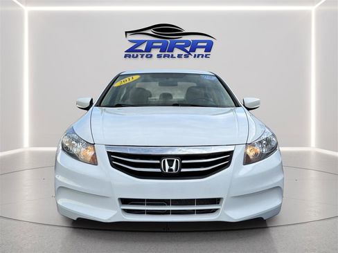 Used 2011 Honda Accord LX image 2