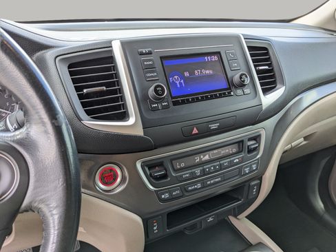 Used 2018 Honda Ridgeline RTL image 22