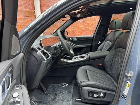 New 2026 BMW X7 xDrive40i w/ Premium Package image 22