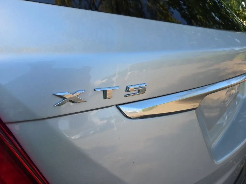 Used 2019 Cadillac XT5 Premium Luxury FWD image 11