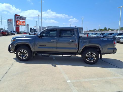 Certified 2023 Toyota Tacoma TRD Sport w/ Technology Package AWD/4WD image 8