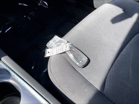 Used 2022 Chevrolet Malibu LT FWD image 11