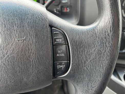 Used 2013 Ford E-250 and Econoline 250 w/ PWR Group image 15