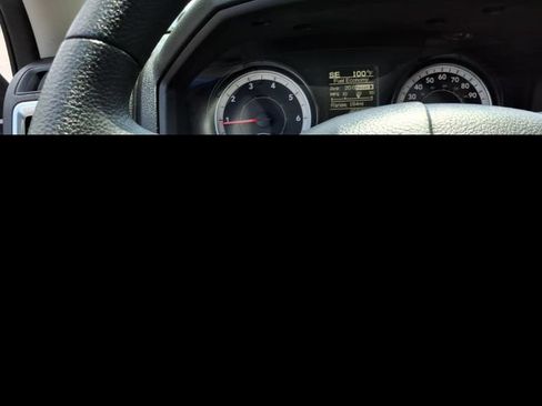 Used 2024 RAM 1500 Classic SLT AWD/4WD image 9
