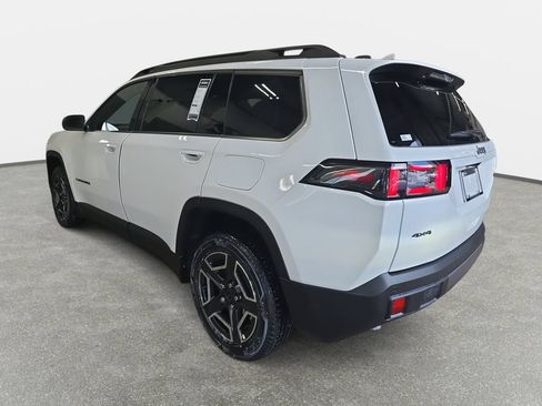 New 2026 Jeep Cherokee Laredo AWD/4WD image 7