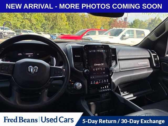 Used 2024 RAM 1500 Laramie AWD/4WD image 10