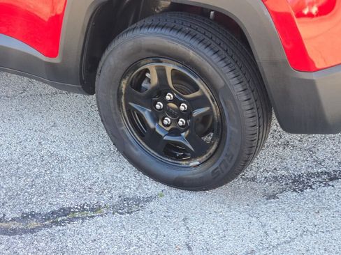 Used 2021 Jeep Renegade Sport AWD/4WD image 15