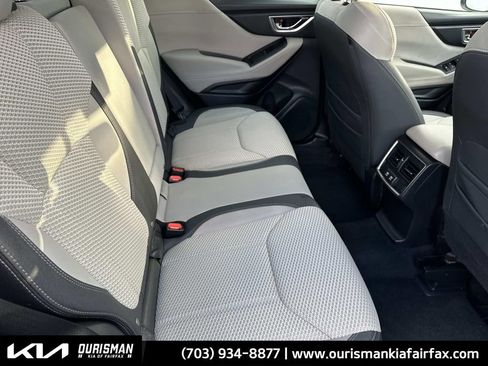 Used 2023 Subaru Forester Premium image 21
