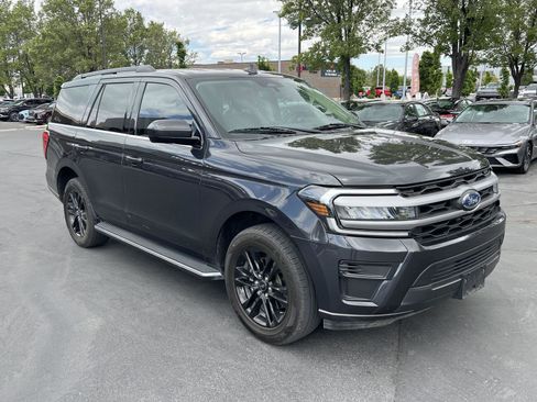 Used 2022 Ford Expedition XLT RWD image 5