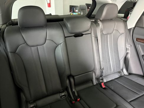 Used 2018 Audi Q5 2.0T Premium Plus w/ Premium Plus Package AWD/4WD image 24