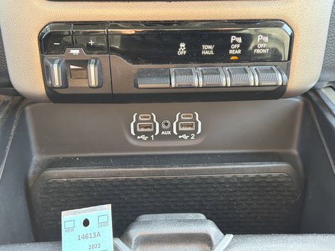Used 2022 RAM 1500 Laramie image 13