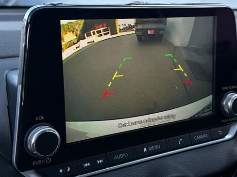 Used 2022 Nissan Sentra SR w/ Lighting Package image 21