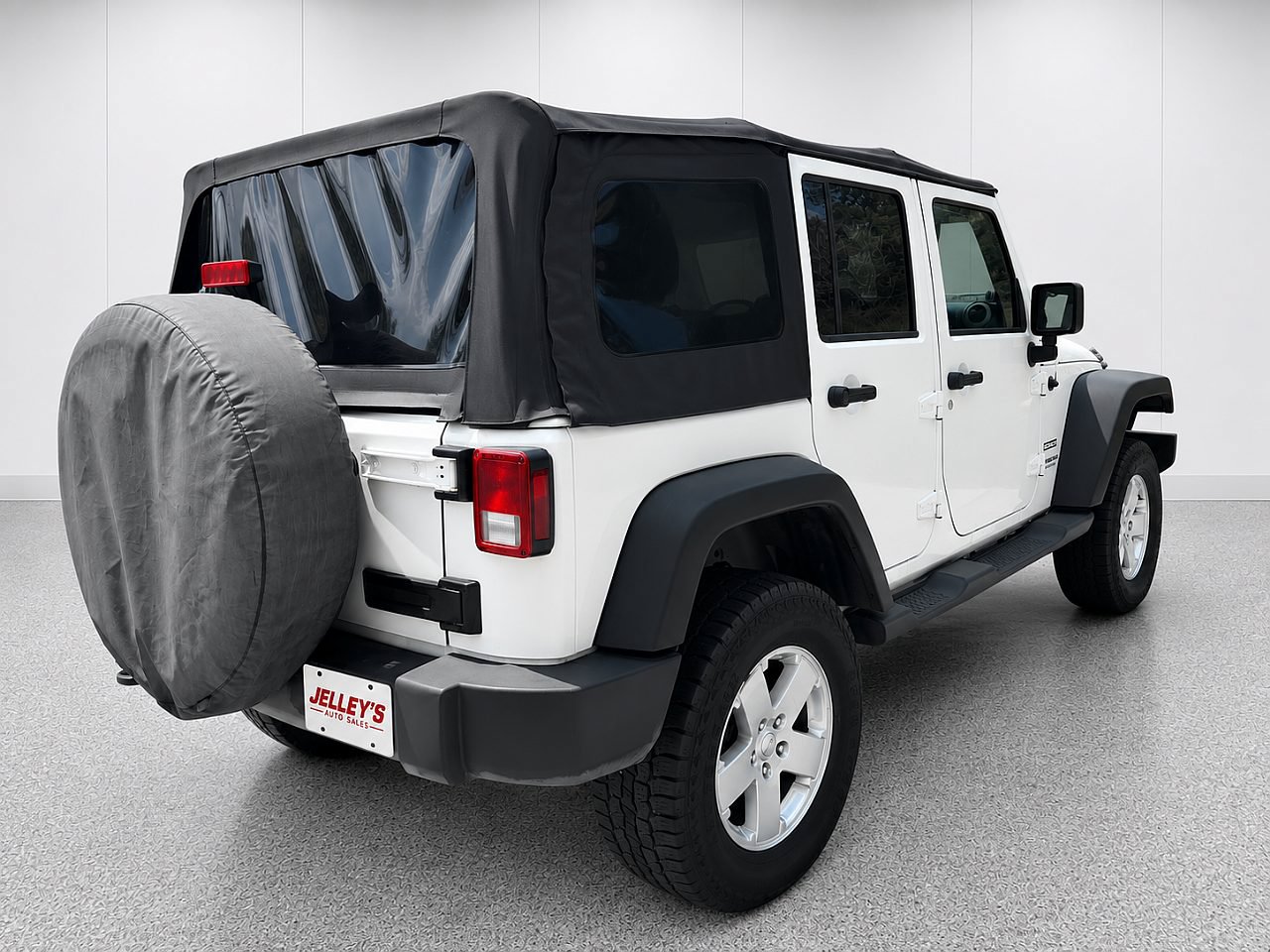 Used 2013 Jeep Wrangler Unlimited Sport AWD/4WD image 2