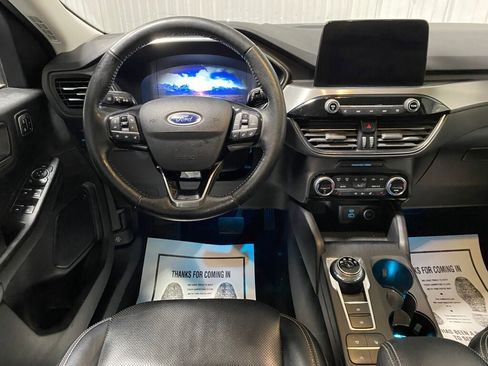 Used 2021 Ford Escape Titanium image 8
