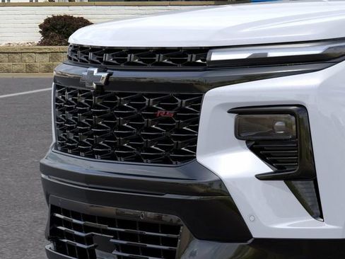 New 2026 Chevrolet Traverse RS w/ LPO, Floor Liner Package AWD/4WD image 13