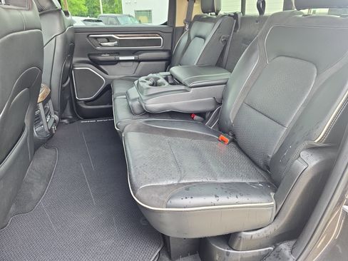 Used 2019 RAM 1500 Laramie AWD/4WD image 36