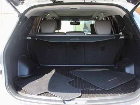 Used 2017 Hyundai Santa Fe Sport w/ 2.4L Tech Package 04 image 8